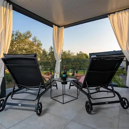 Prázdninový dům 2 Bedroom Stunning In *