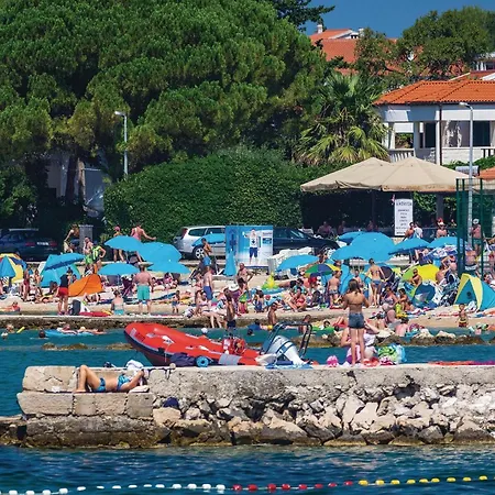 Vakantiehuis 2 Bedroom Stunning In