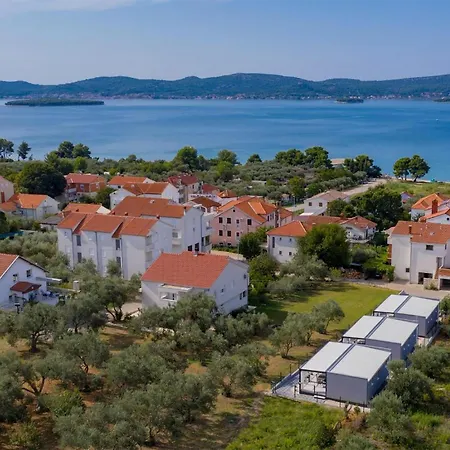 Lovely In With Wifi Holiday home Sveti Filip i Jakov