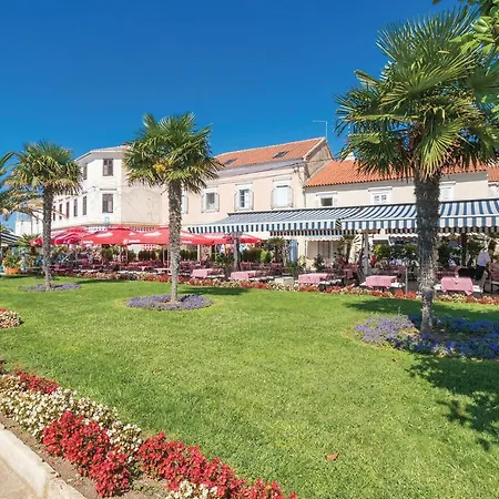 2 Bedroom Stunning In Vakantiehuis *