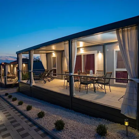 2 Bedroom Stunning In Sveti Filip i Jakov